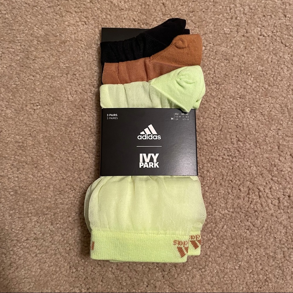 💥FLASH SALE💥 NWT Drip 2.2 IVY PARK x ADIDAS 3 pair of sheer socks (Medium)